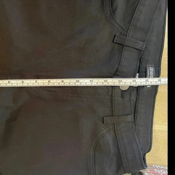 Fashion Nova Women's Black Skinny Distressed Jeggings. High Rise.  Stretchy - Picture 9 of 10